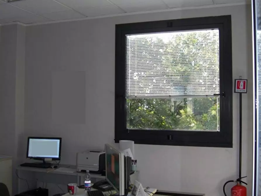 ufficio in affitto a Peschiera Borromeo