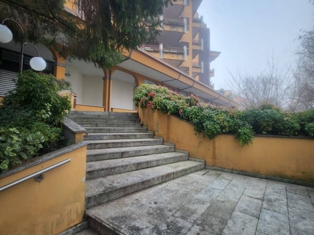 ufficio in affitto a Peschiera Borromeo in zona Bettola