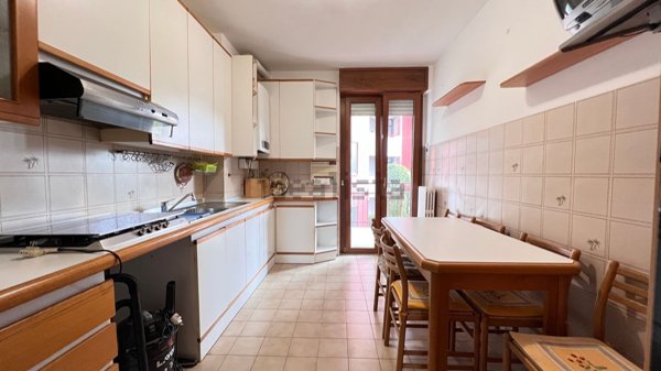 appartamento in affitto a Peschiera Borromeo