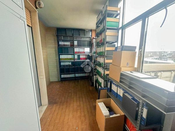 ufficio in affitto a Peschiera Borromeo
