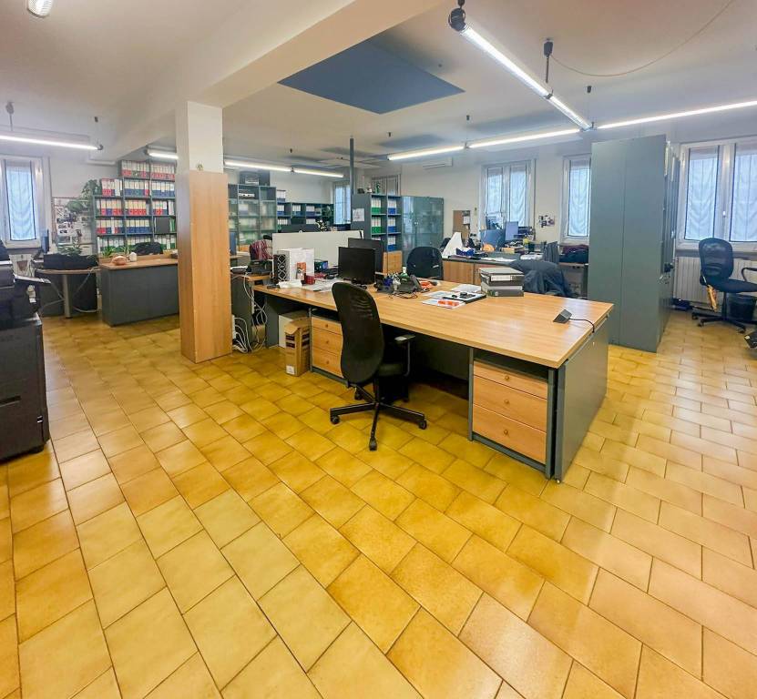 ufficio in affitto a Peschiera Borromeo
