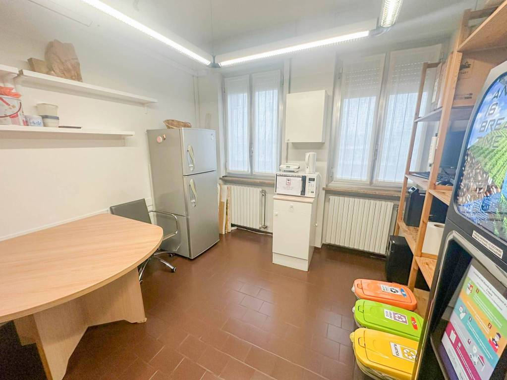 ufficio in affitto a Peschiera Borromeo