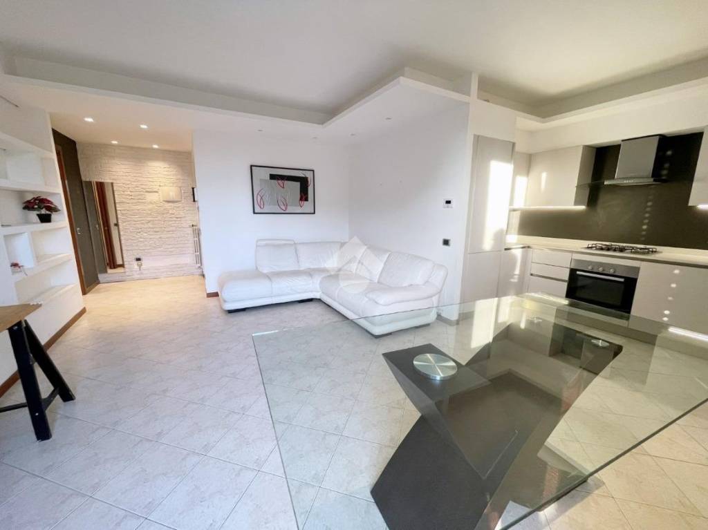 appartamento in affitto a Peschiera Borromeo in zona Mezzate