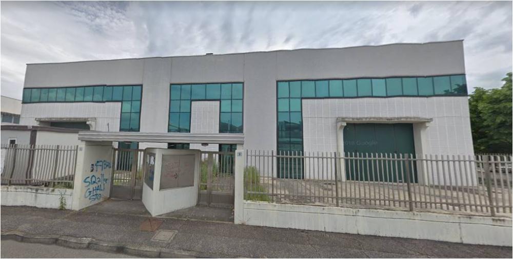 locale di sgombero in affitto a Peschiera Borromeo