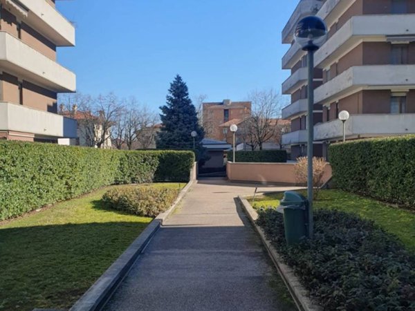 appartamento in affitto a Peschiera Borromeo in zona Bettola