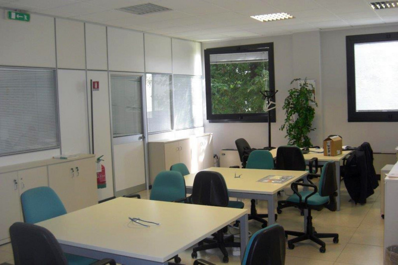 ufficio in affitto a Peschiera Borromeo