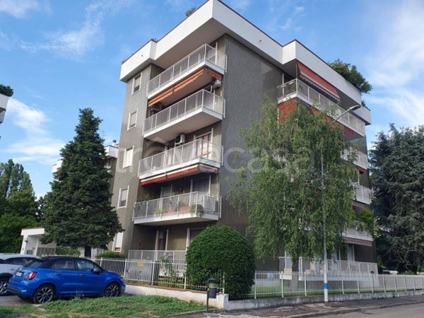 appartamento in affitto a Peschiera Borromeo
