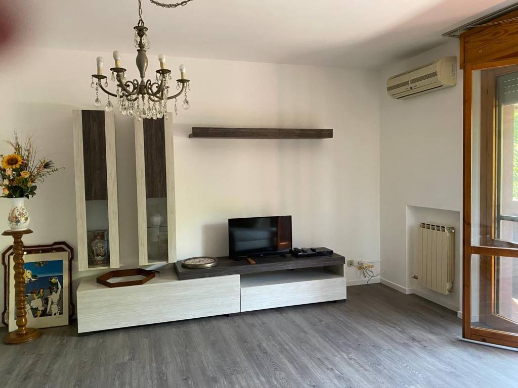 appartamento in affitto a Peschiera Borromeo in zona Bettola