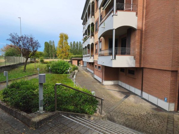 appartamento in affitto a Peschiera Borromeo in zona Bettola