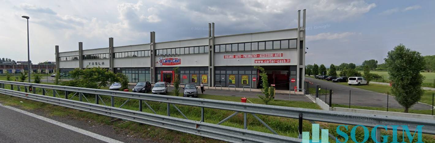 capannone in affitto a Peschiera Borromeo in zona Bettola