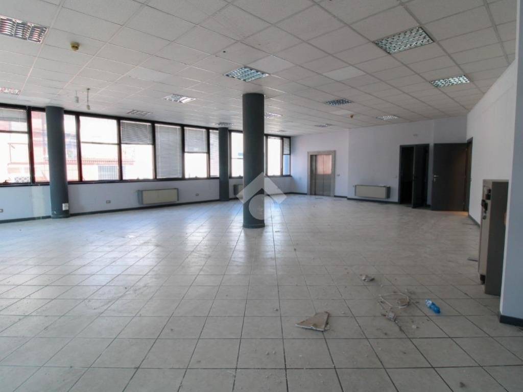 ufficio in affitto a Peschiera Borromeo