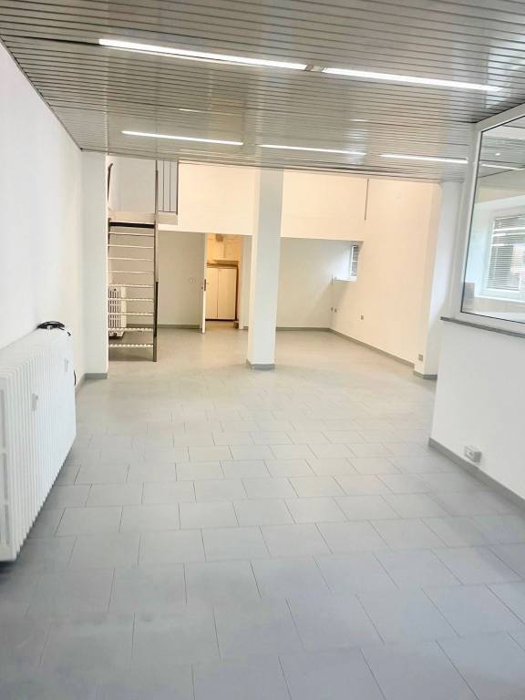 ufficio in affitto a Peschiera Borromeo in zona San Bovio