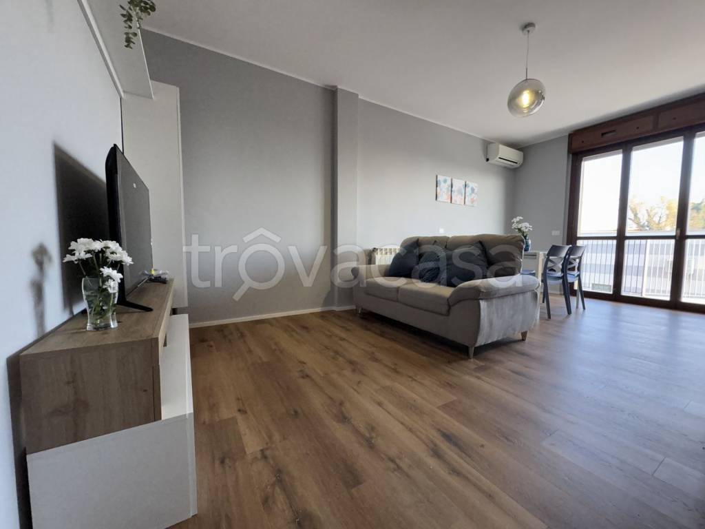 appartamento in affitto a Pessano con Bornago