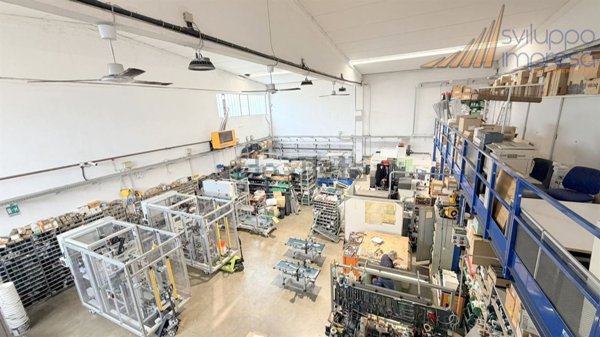 ufficio in affitto a Pessano con Bornago