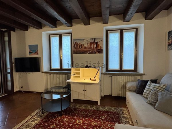 appartamento in affitto a Pieve Emanuele in zona Tolcinasco