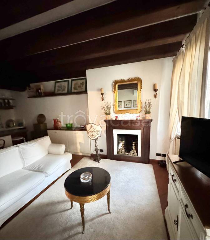 appartamento in affitto a Pieve Emanuele in zona Tolcinasco