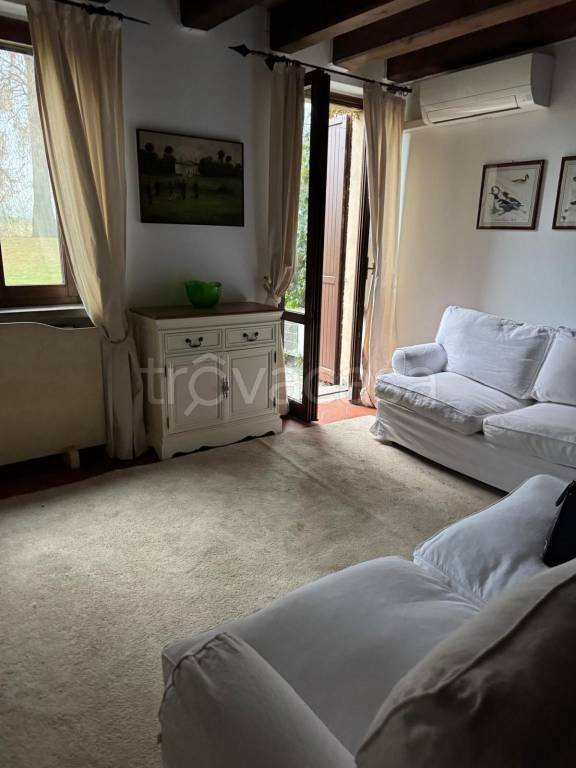 appartamento in affitto a Pieve Emanuele in zona Tolcinasco