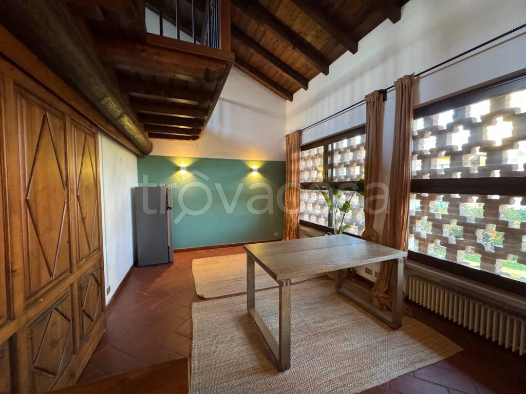 appartamento in affitto a Pieve Emanuele in zona Tolcinasco