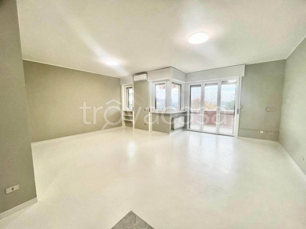 appartamento in affitto a Pieve Emanuele in zona Fizzonasco