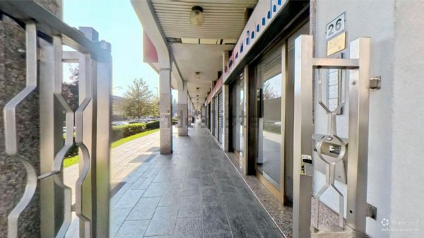 negozio in affitto a Pieve Emanuele in zona Fizzonasco