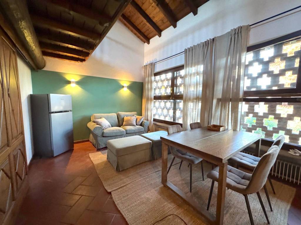 appartamento in affitto a Pieve Emanuele in zona Tolcinasco