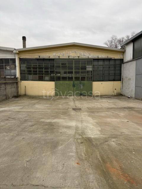 ufficio in affitto a Pieve Emanuele in zona Fizzonasco