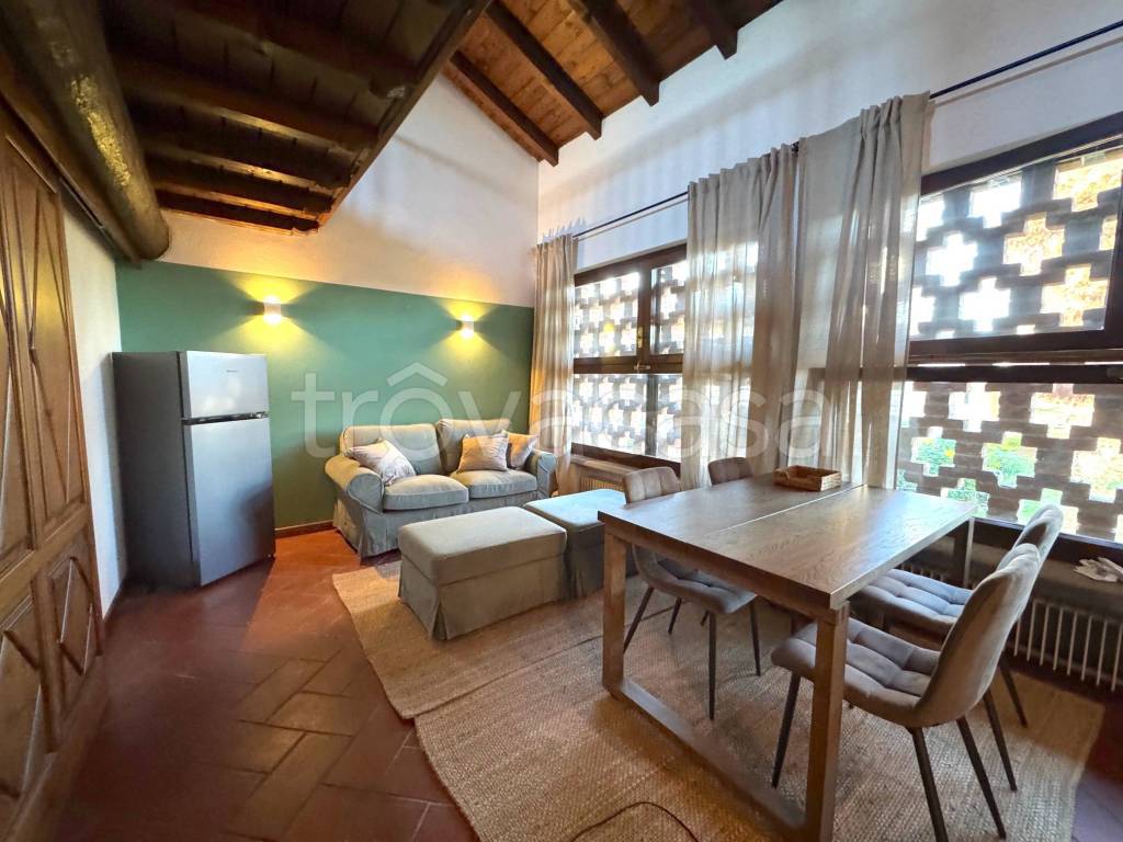 appartamento in affitto a Pieve Emanuele in zona Tolcinasco