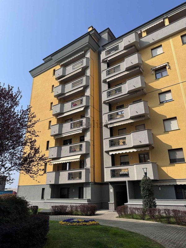 appartamento in affitto a Pieve Emanuele in zona Fizzonasco