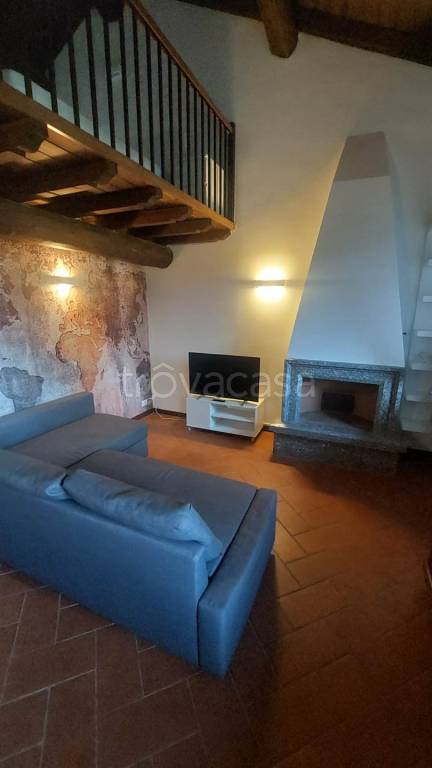 appartamento in affitto a Pieve Emanuele in zona Tolcinasco