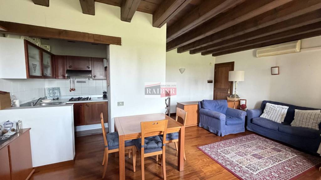 appartamento in affitto a Pieve Emanuele in zona Tolcinasco