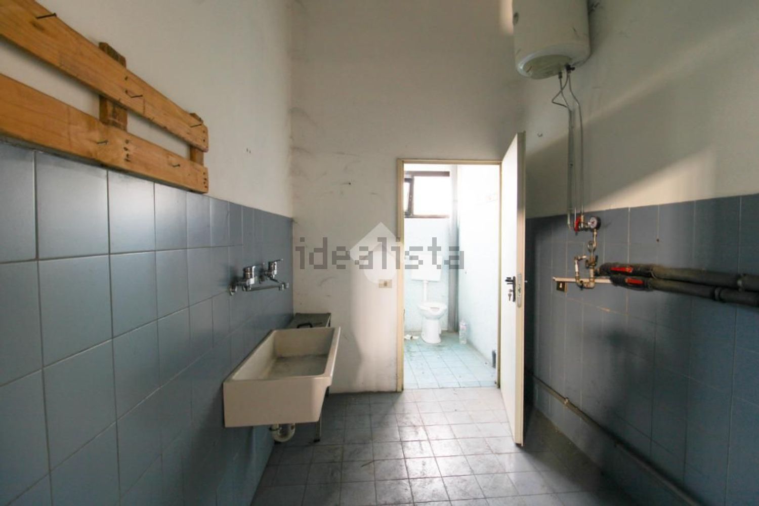 locale di sgombero in affitto a Pioltello