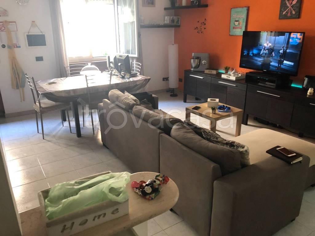 appartamento in affitto a Pioltello in zona Seggiano