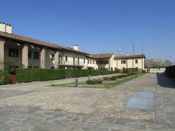 appartamento in affitto a Pioltello in zona Rugacesio