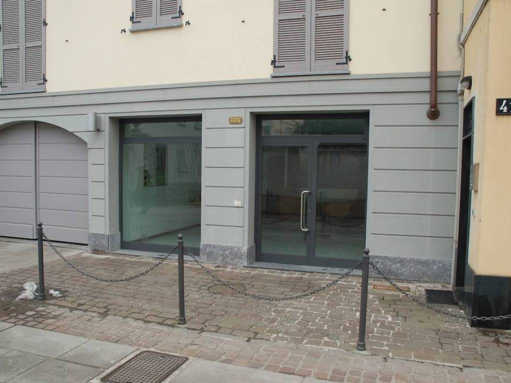 negozio in affitto a Pioltello in zona Limito