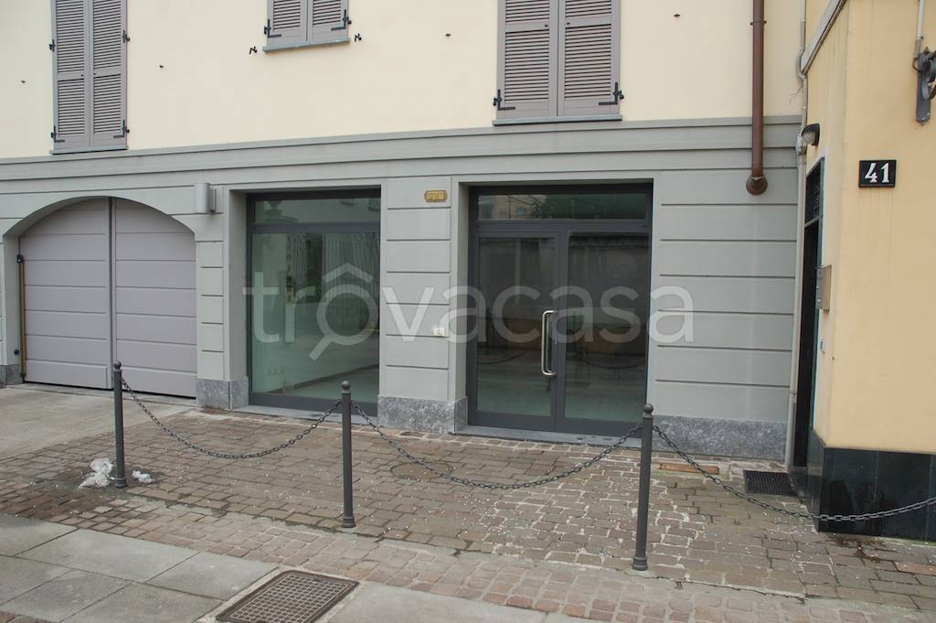 negozio in affitto a Pioltello in zona Limito