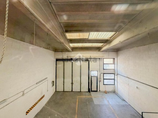 capannone in affitto a Pioltello