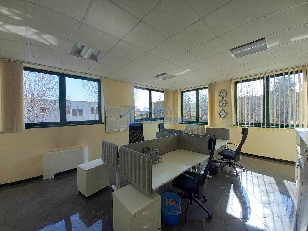 ufficio in affitto a Pioltello