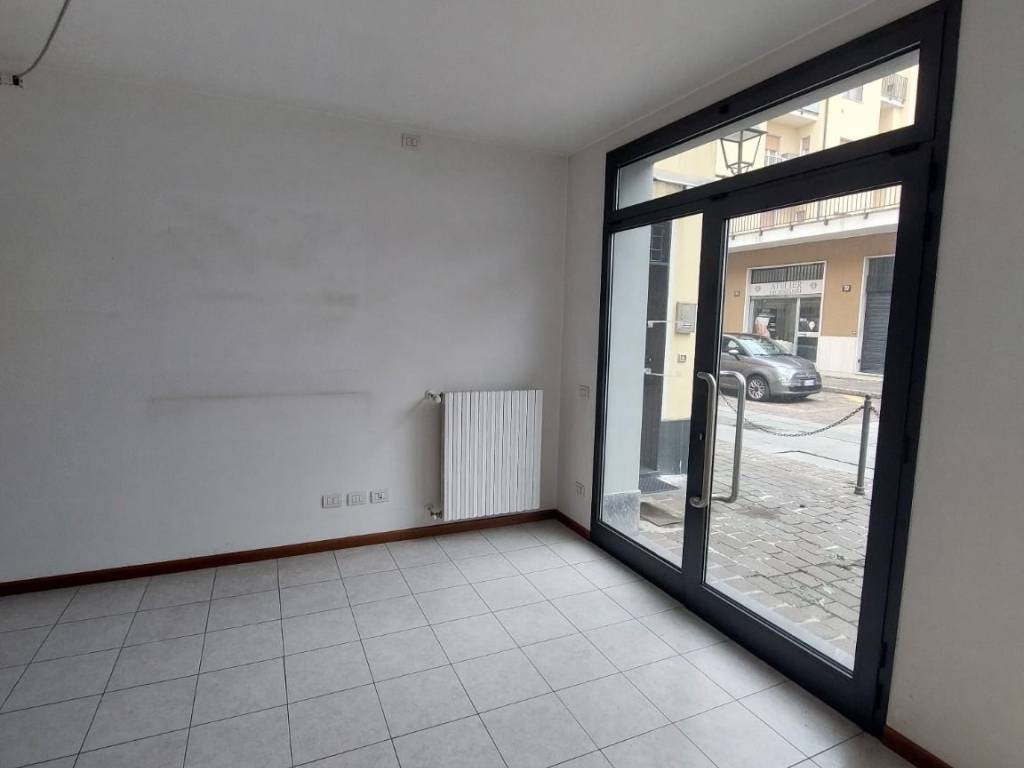 ufficio in affitto a Pioltello in zona Limito