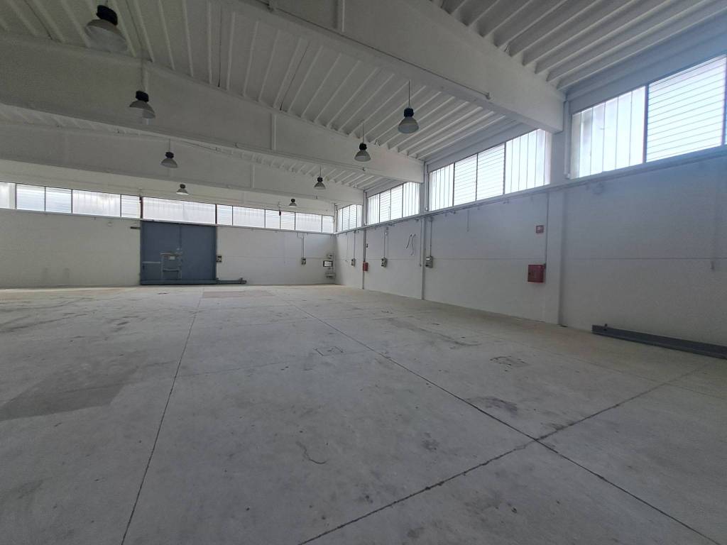 ufficio in affitto a Pioltello in zona Seggiano