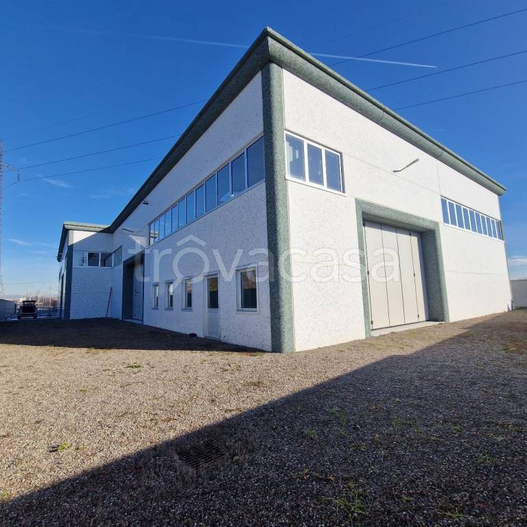 locale commerciale in affitto a Pogliano Milanese