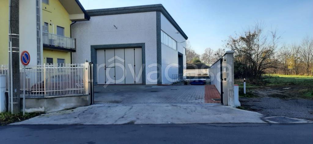 locale commerciale in affitto a Pogliano Milanese