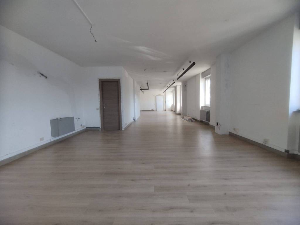 ufficio in affitto a Pogliano Milanese