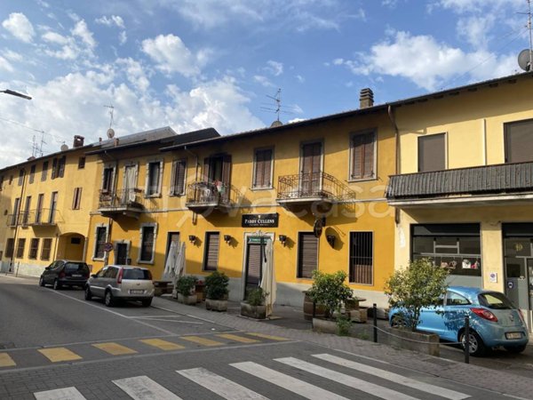 locale commerciale in affitto a Pogliano Milanese