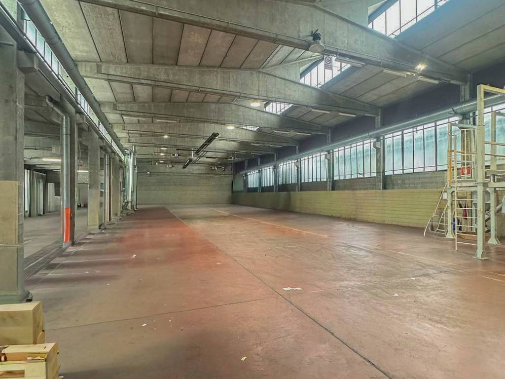 locale commerciale in affitto a Pozzuolo Martesana