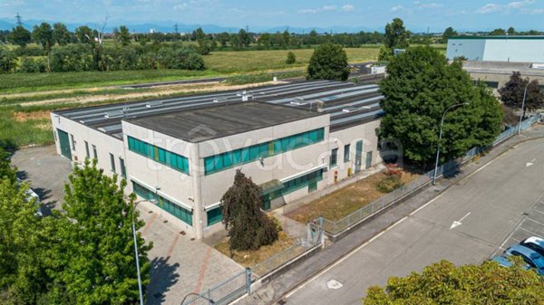 locale commerciale in affitto a Pozzuolo Martesana
