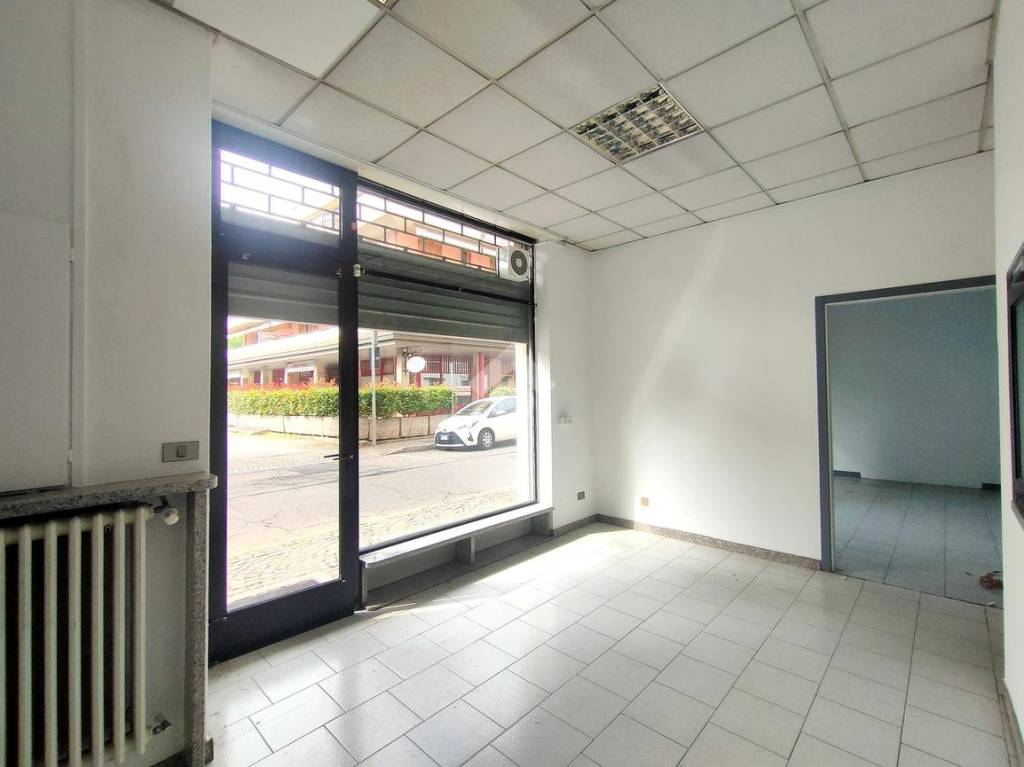 negozio in affitto a Rescaldina