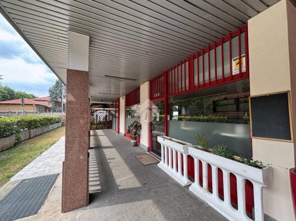 negozio in affitto a Rescaldina