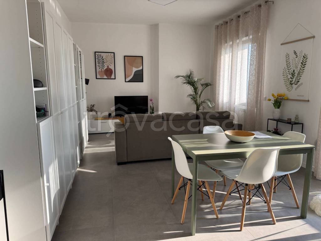 appartamento in affitto a Rescaldina