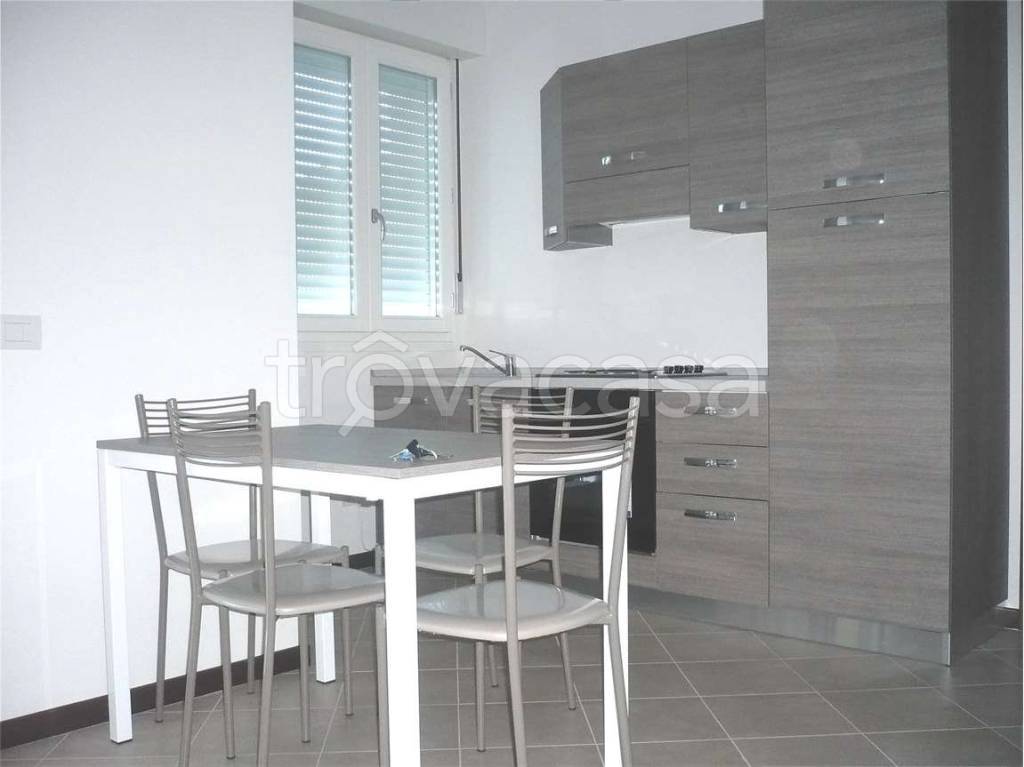 appartamento in affitto a Rescaldina in zona Ravello