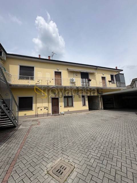 appartamento in affitto a Rescaldina